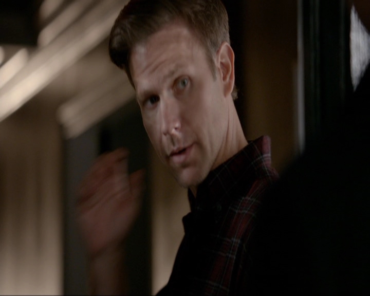 VampireDiariesWorld-dot-nl_7x19SomebodyThatIUsedtoKnow0221.jpg