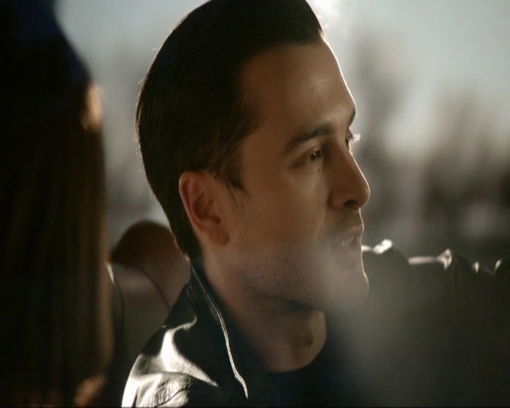 VampireDiariesWorld-dot-nl_7x19SomebodyThatIUsedtoKnow0230.jpg
