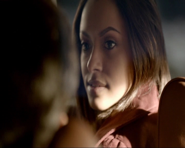 VampireDiariesWorld-dot-nl_7x19SomebodyThatIUsedtoKnow0241.jpg