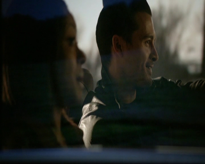 VampireDiariesWorld-dot-nl_7x19SomebodyThatIUsedtoKnow0252.jpg