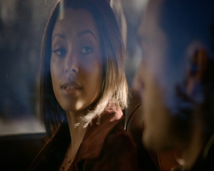 VampireDiariesWorld-dot-nl_7x19SomebodyThatIUsedtoKnow0258.jpg