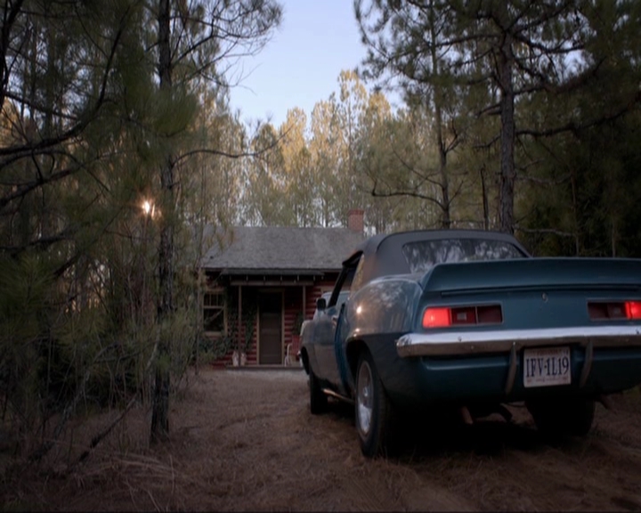 VampireDiariesWorld-dot-nl_7x19SomebodyThatIUsedtoKnow0269.jpg