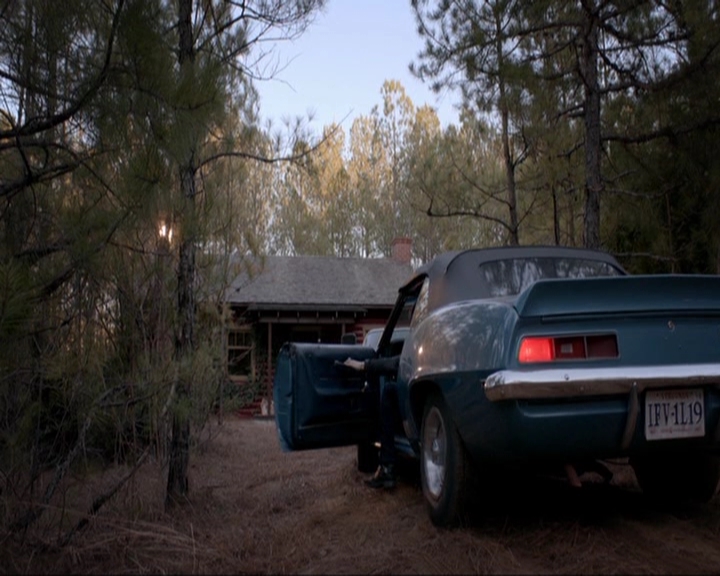 VampireDiariesWorld-dot-nl_7x19SomebodyThatIUsedtoKnow0270.jpg