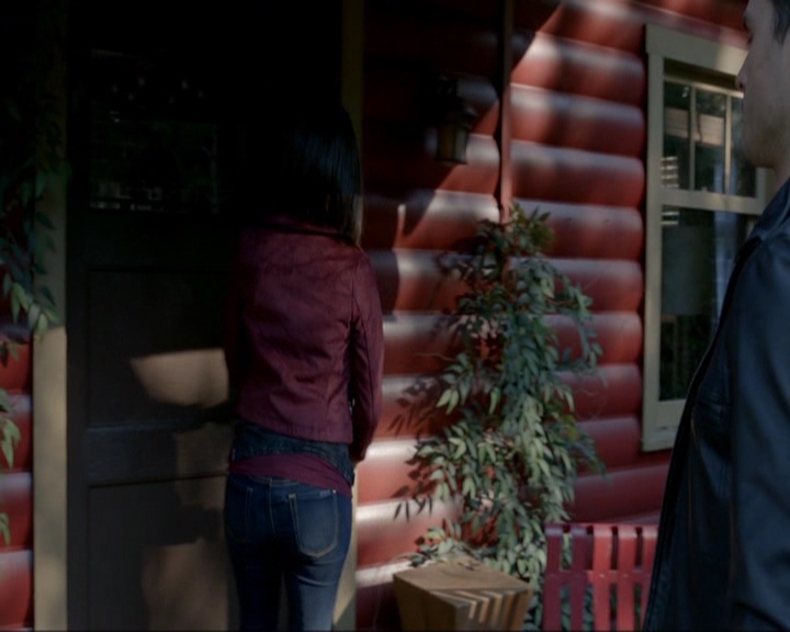 VampireDiariesWorld-dot-nl_7x19SomebodyThatIUsedtoKnow0284.jpg