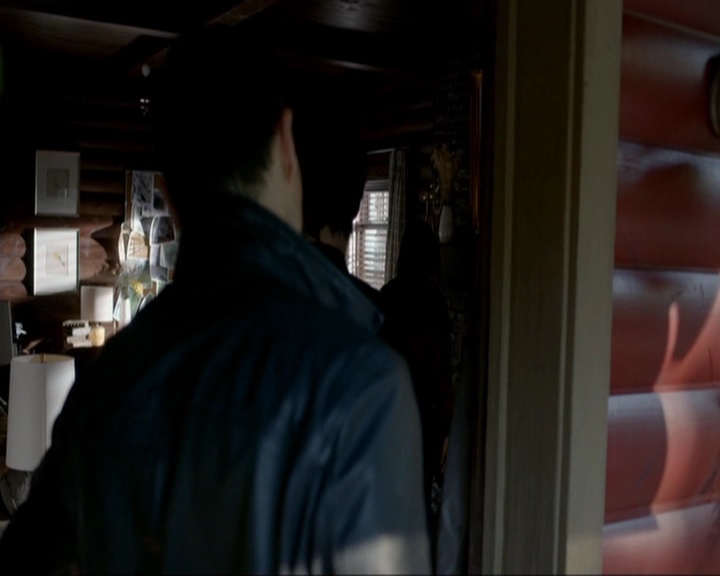 VampireDiariesWorld-dot-nl_7x19SomebodyThatIUsedtoKnow0296.jpg