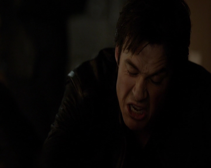VampireDiariesWorld-dot-nl_7x19SomebodyThatIUsedtoKnow0508.jpg