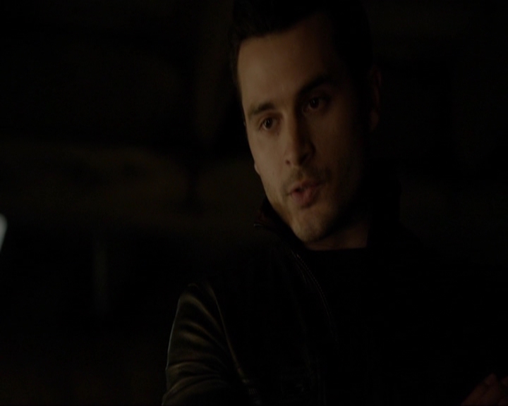 VampireDiariesWorld-dot-nl_7x19SomebodyThatIUsedtoKnow0525.jpg