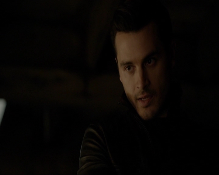 VampireDiariesWorld-dot-nl_7x19SomebodyThatIUsedtoKnow0526.jpg