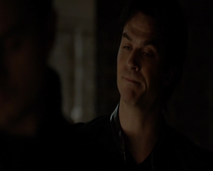 VampireDiariesWorld-dot-nl_7x19SomebodyThatIUsedtoKnow0539.jpg