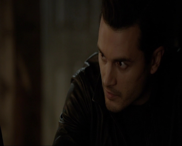 VampireDiariesWorld-dot-nl_7x19SomebodyThatIUsedtoKnow0564.jpg