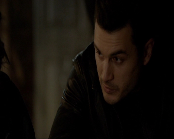 VampireDiariesWorld-dot-nl_7x19SomebodyThatIUsedtoKnow0572.jpg