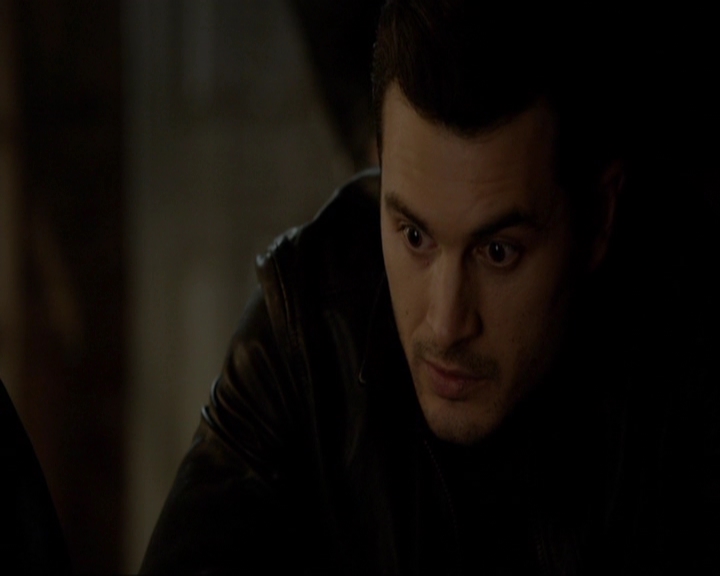 VampireDiariesWorld-dot-nl_7x19SomebodyThatIUsedtoKnow0576.jpg