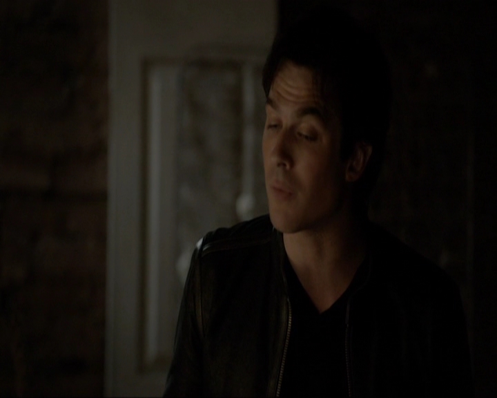 VampireDiariesWorld-dot-nl_7x19SomebodyThatIUsedtoKnow0579.jpg