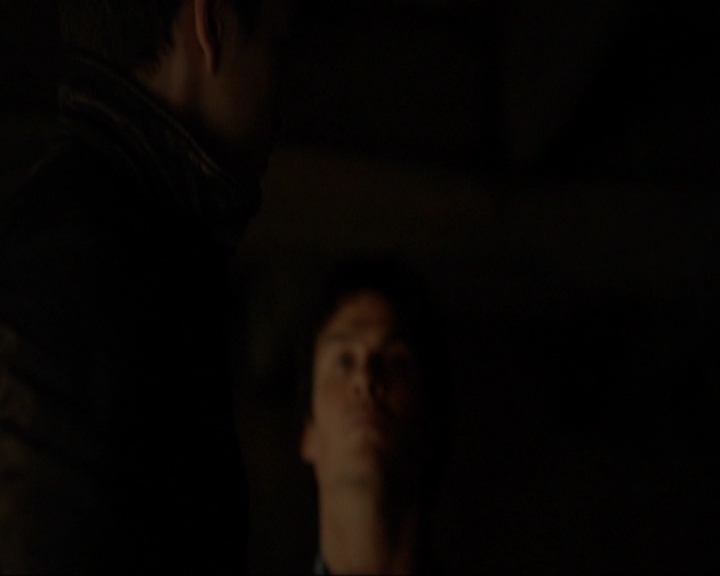 VampireDiariesWorld-dot-nl_7x19SomebodyThatIUsedtoKnow0595.jpg