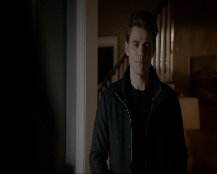 VampireDiariesWorld-dot-nl_7x19SomebodyThatIUsedtoKnow0760.jpg