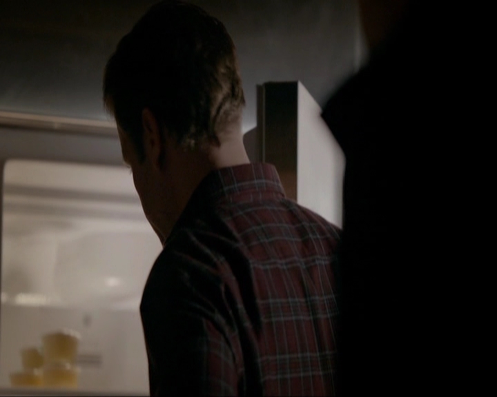 VampireDiariesWorld-dot-nl_7x19SomebodyThatIUsedtoKnow0781.jpg