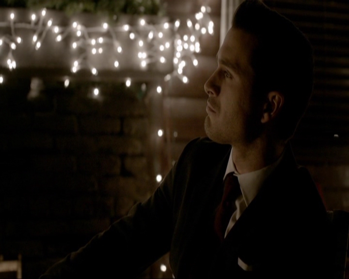 VampireDiariesWorld-dot-nl_7x19SomebodyThatIUsedtoKnow1049.jpg