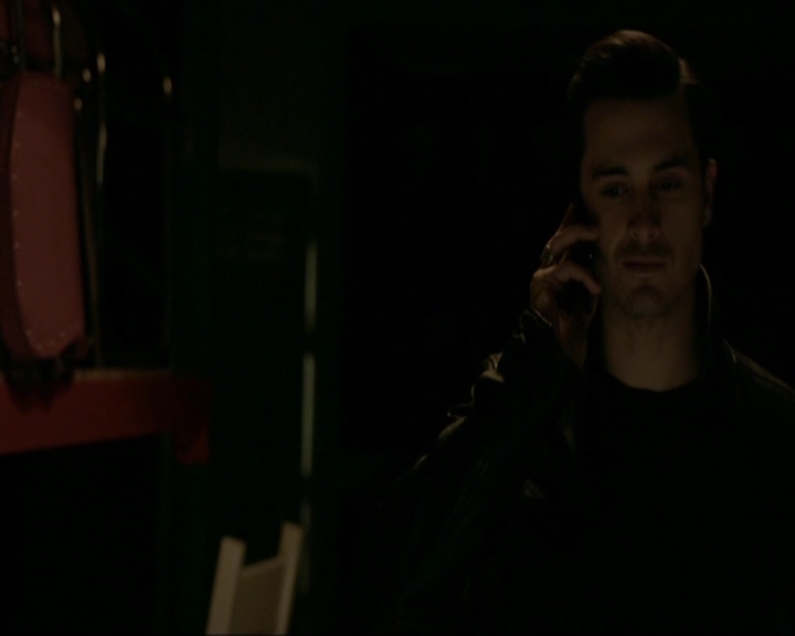 VampireDiariesWorld-dot-nl_7x19SomebodyThatIUsedtoKnow1515.jpg