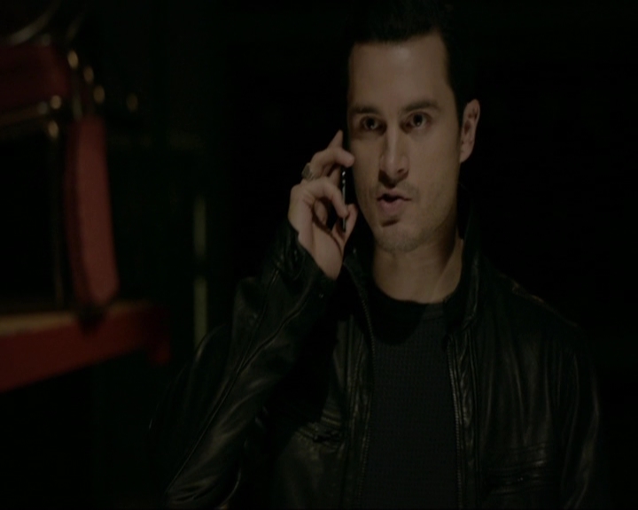 VampireDiariesWorld-dot-nl_7x19SomebodyThatIUsedtoKnow1517.jpg