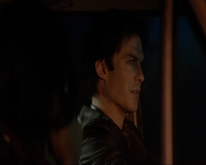 VampireDiariesWorld-dot-nl_7x19SomebodyThatIUsedtoKnow1533.jpg