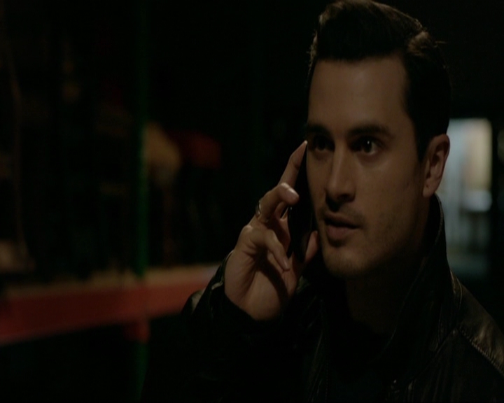 VampireDiariesWorld-dot-nl_7x19SomebodyThatIUsedtoKnow1537.jpg