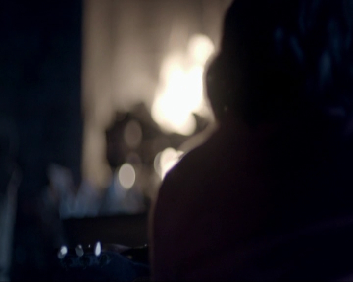 VampireDiariesWorld-dot-nl_7x19SomebodyThatIUsedtoKnow1597.jpg