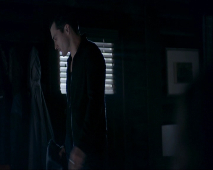 VampireDiariesWorld-dot-nl_7x19SomebodyThatIUsedtoKnow1617.jpg