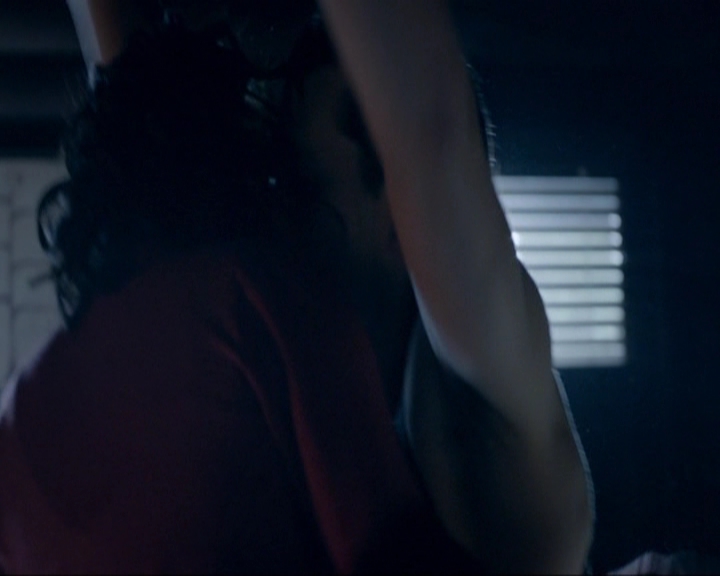VampireDiariesWorld-dot-nl_7x19SomebodyThatIUsedtoKnow1728.jpg