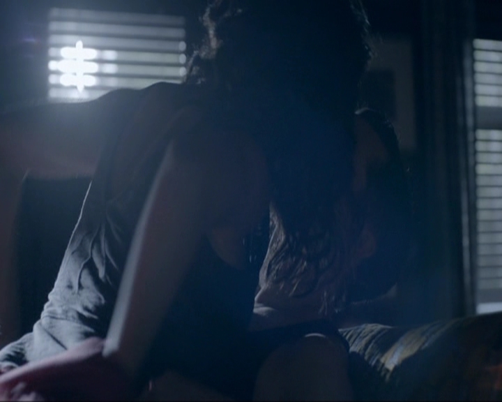 VampireDiariesWorld-dot-nl_7x19SomebodyThatIUsedtoKnow1730.jpg