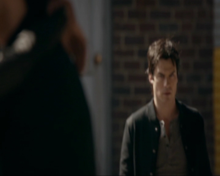 VampireDiariesWorld-dot-nl_7x19SomebodyThatIUsedtoKnow1735.jpg