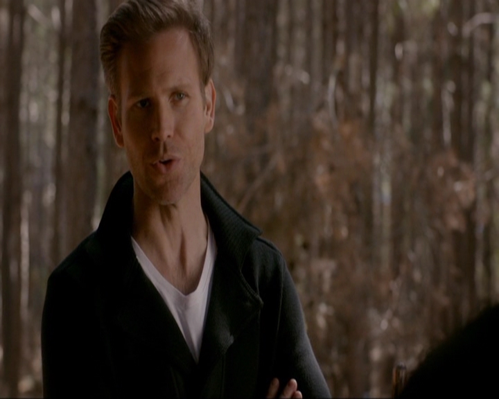 VampireDiariesWorld-dot-nl_7x19SomebodyThatIUsedtoKnow2045.jpg