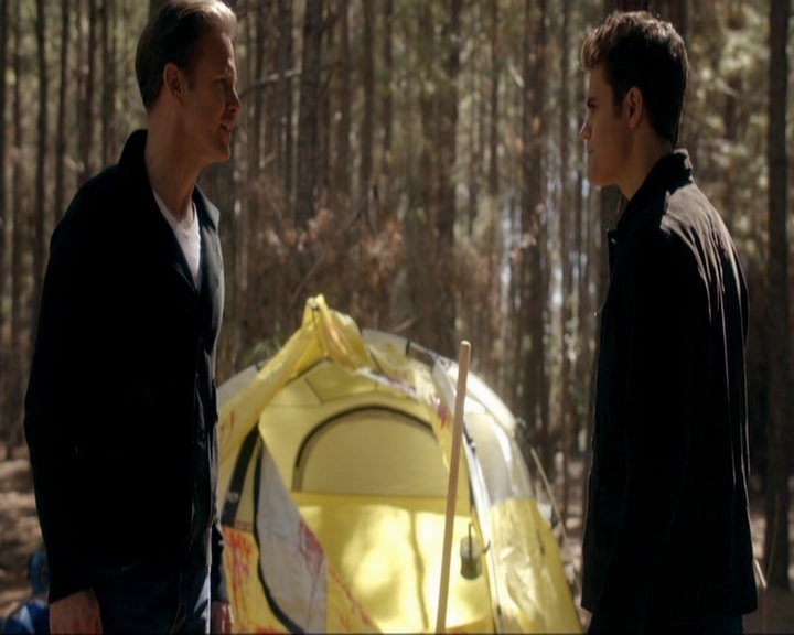 VampireDiariesWorld-dot-nl_7x19SomebodyThatIUsedtoKnow2107.jpg
