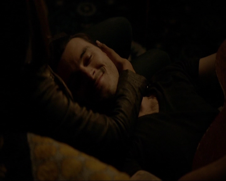 VampireDiariesWorld-dot-nl_7x19SomebodyThatIUsedtoKnow2169.jpg