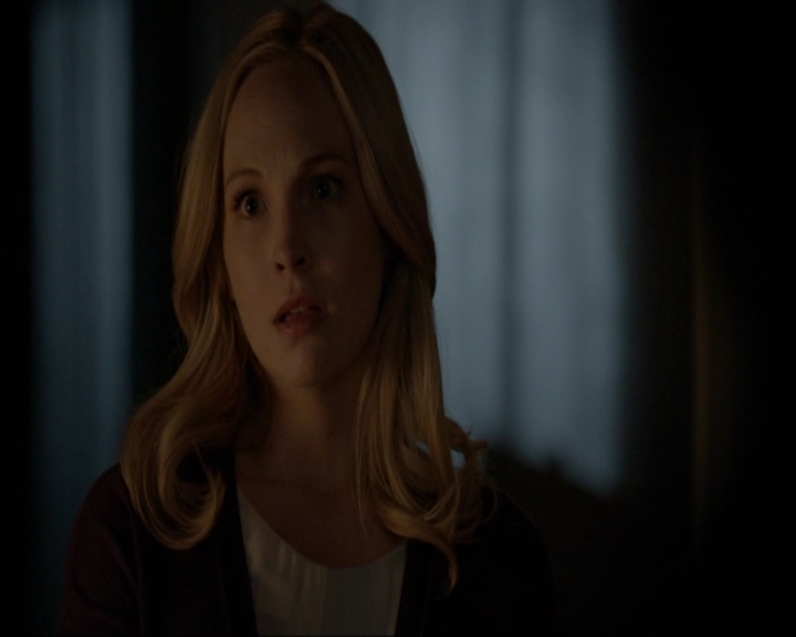 VampireDiariesWorld-dot-nl_7x19SomebodyThatIUsedtoKnow2215.jpg