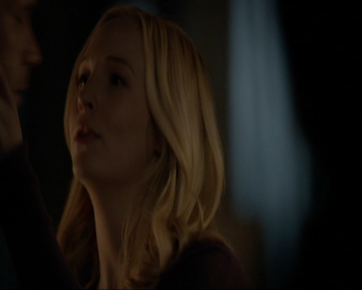 VampireDiariesWorld-dot-nl_7x19SomebodyThatIUsedtoKnow2234.jpg