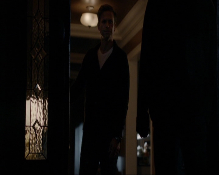 VampireDiariesWorld-dot-nl_7x19SomebodyThatIUsedtoKnow2242.jpg