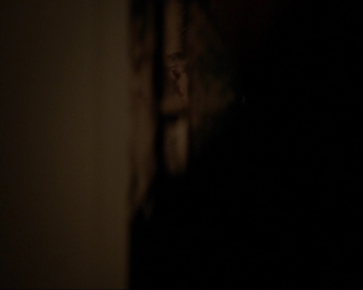 VampireDiariesWorld-dot-nl_7x19SomebodyThatIUsedtoKnow2244.jpg