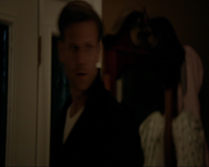 VampireDiariesWorld-dot-nl_7x19SomebodyThatIUsedtoKnow2245.jpg