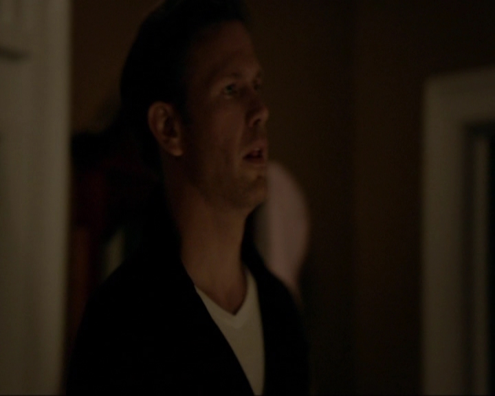 VampireDiariesWorld-dot-nl_7x19SomebodyThatIUsedtoKnow2246.jpg