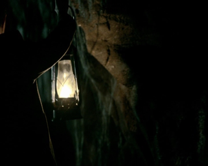 VampireDiariesWorld-dot-nl_7x20KillEmAll0070.jpg