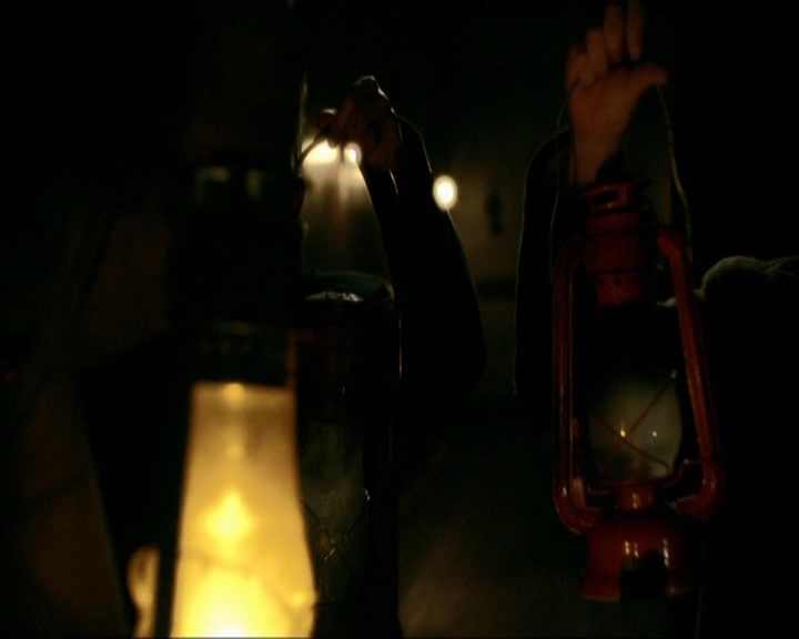VampireDiariesWorld-dot-nl_7x20KillEmAll0087.jpg