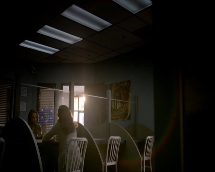 VampireDiariesWorld-dot-nl_7x20KillEmAll0100.jpg