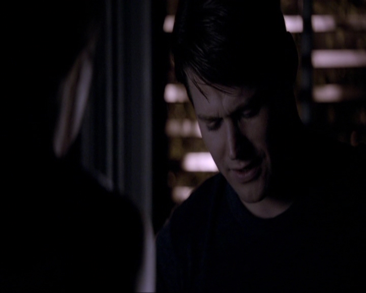 VampireDiariesWorld-dot-nl_7x20KillEmAll0531.jpg