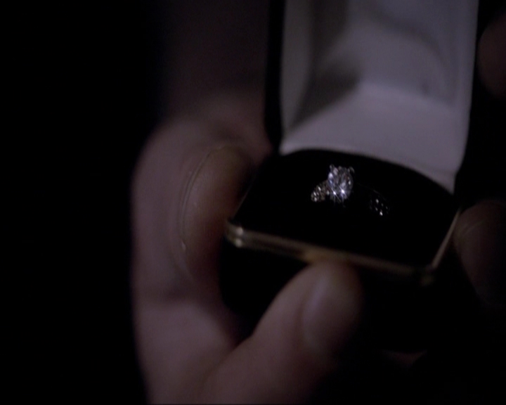 VampireDiariesWorld-dot-nl_7x20KillEmAll0533.jpg