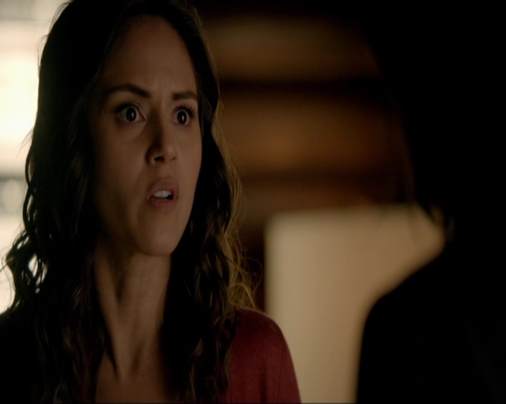 VampireDiariesWorld-dot-nl_7x20KillEmAll0708.jpg