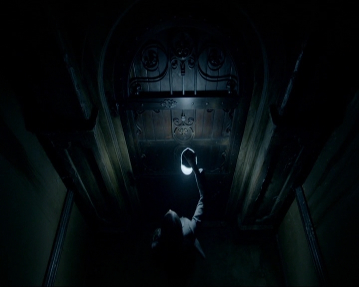 VampireDiariesWorld-dot-nl_7x20KillEmAll0747.jpg