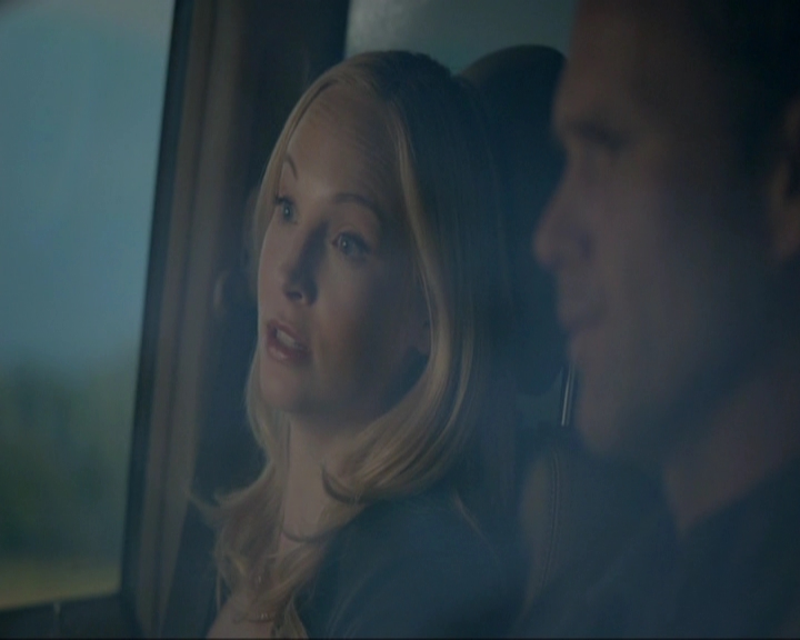 VampireDiariesWorld-dot-nl_7x20KillEmAll0771.jpg