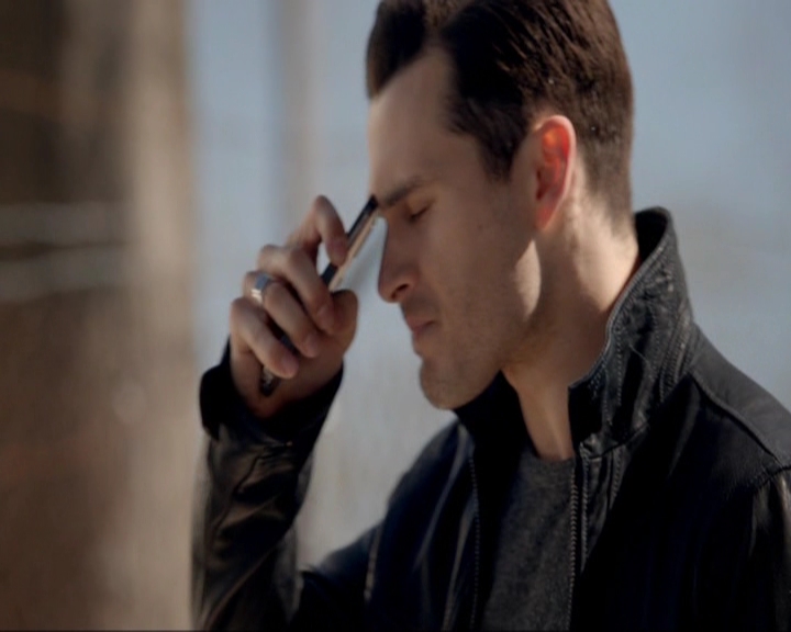 VampireDiariesWorld-dot-nl_7x20KillEmAll0911.jpg