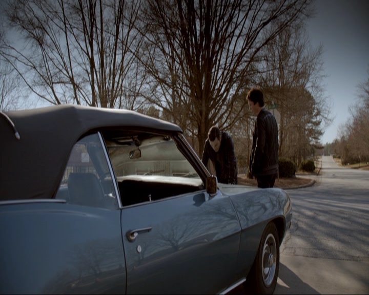 VampireDiariesWorld-dot-nl_7x20KillEmAll0935.jpg