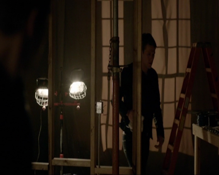 VampireDiariesWorld-dot-nl_7x20KillEmAll1330.jpg